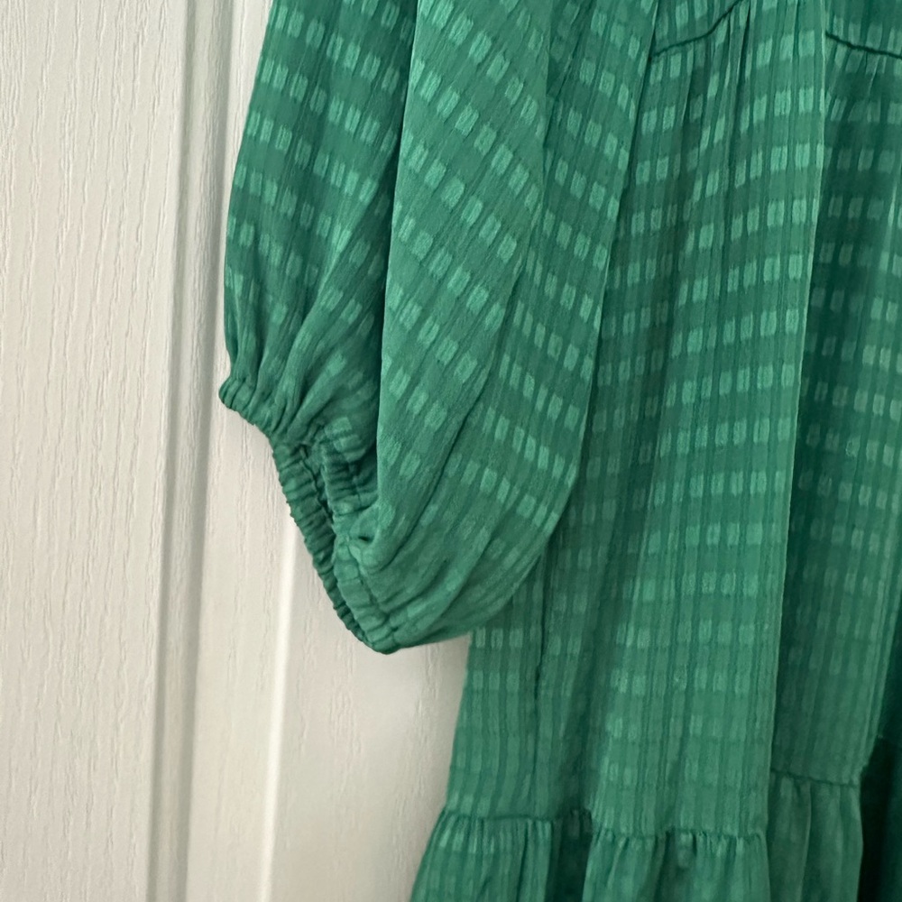 Entro Green Tiered Midi Dress Size Small - Picture 5 of 10